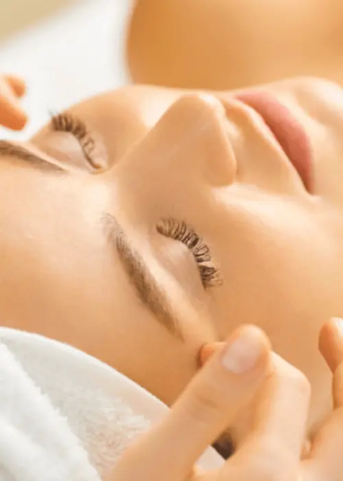 Schoonheidssalon Yvonne Alberts is gespecialiseerd in ontspannen gezicht behandelingen www.schoonheidssalonyvonnepurmerend.nl